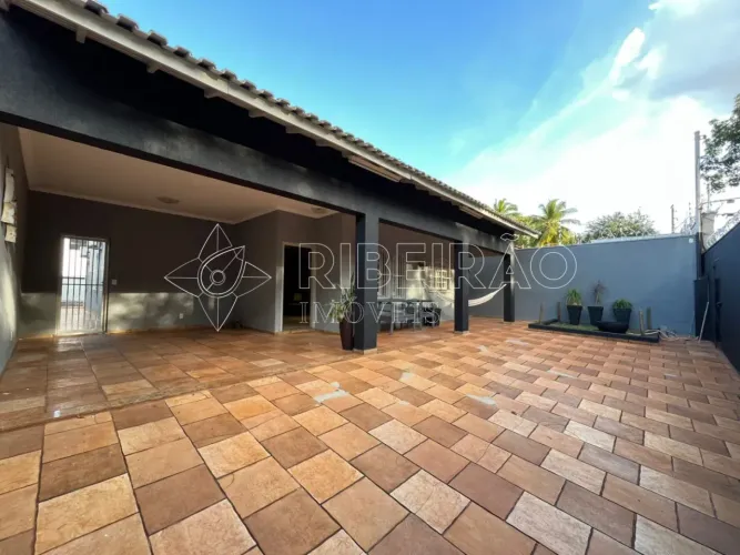 Casa Térrea Mobiliada e com piscina para locação no bairro Lagoinha