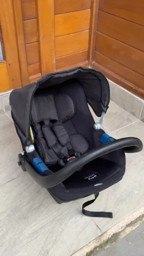 Bebê conforto com base 