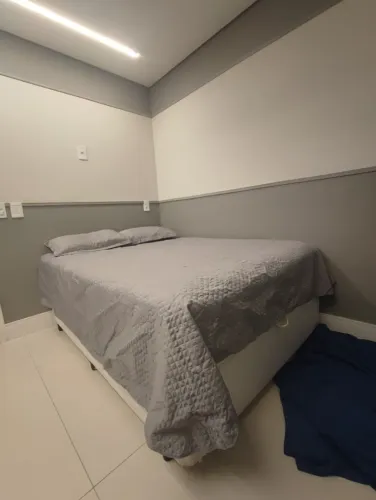 Cama box baú branca c/ colchão - Casal