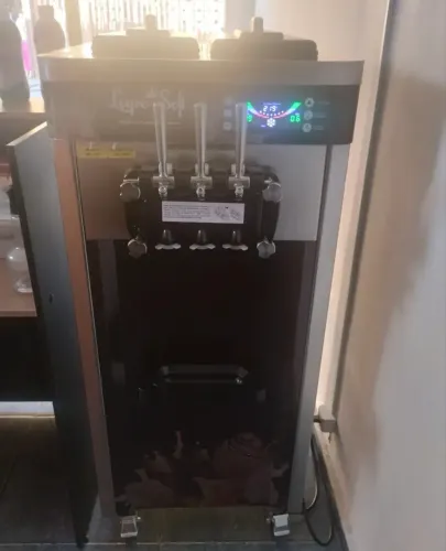 Máquina de sorvete logrosoft digital d425 mais recente