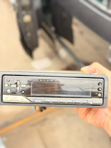 PIONNER DEH-P735 som relíquia 