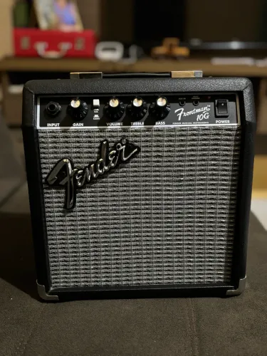 Amplificador Combo Fender 231 1000 000 - Frontman 10 G - 120v