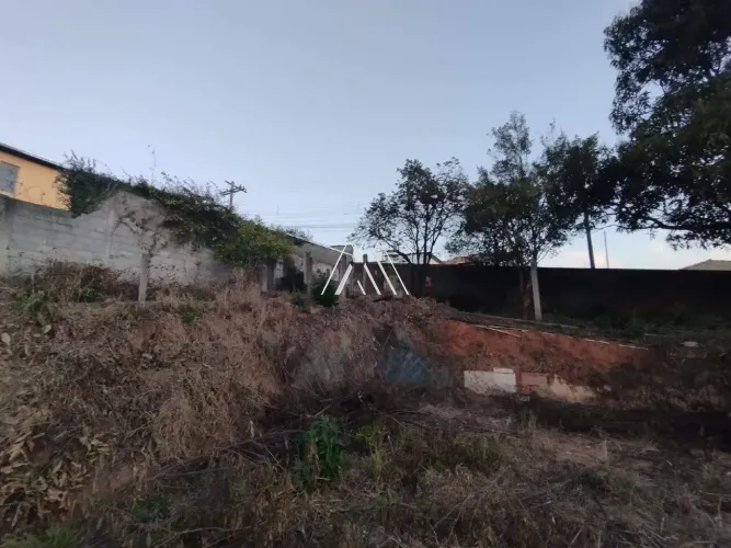 LOTE À VENDA | CHÁCARA DO QUITÃO ITAÚNA/MG