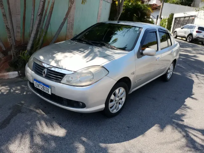 Renault Symbol Privilège Hi-flex 1.6 16V 4P 2010