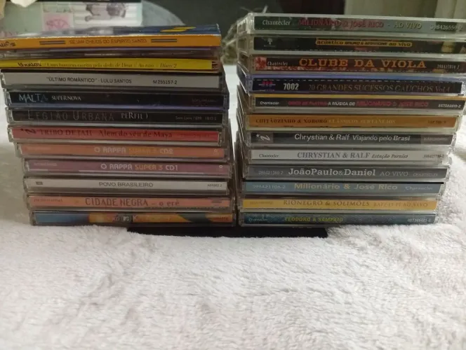 CDs vários clássicos.