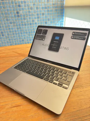 Macbook Pro M2