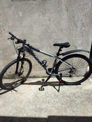 MTB KRW Aro 29 Alumínio - Revisada + Peças Novas e Acessórios