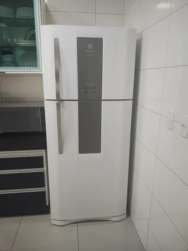 Geladeira Eletrolux Df82 Frost Free 553LT
