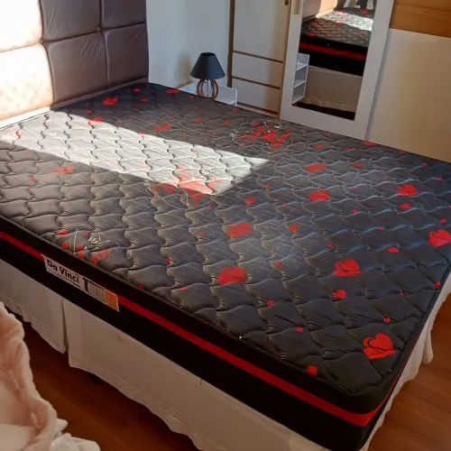 Cama base e colchão ortopédico 