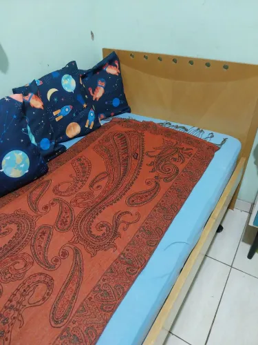 Cama com auxiliar e 1 colchao
