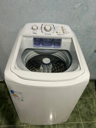 Máquina de lavar Electrolux 12kg