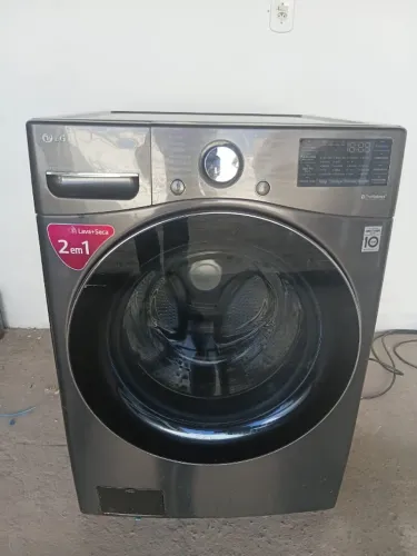 Lava e Seca LG 17Kg Funcionando normalmente 3 anos de uso.
