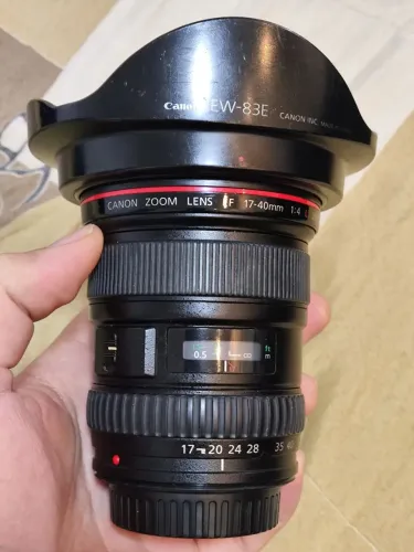 Lente Canon EF 17-40mm L em Excelente Estado