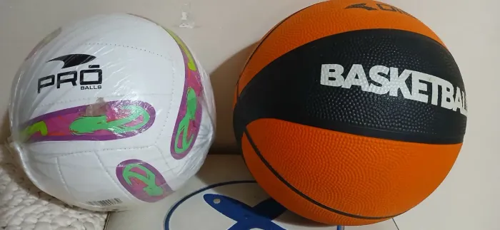 Bola de basquete e voley
