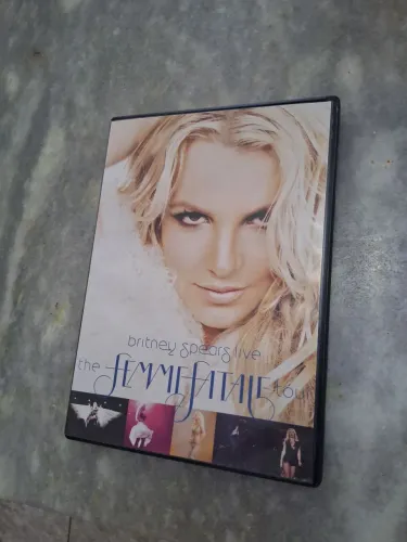 DVD FEMME FATALE- BRITNEY SPEARS 