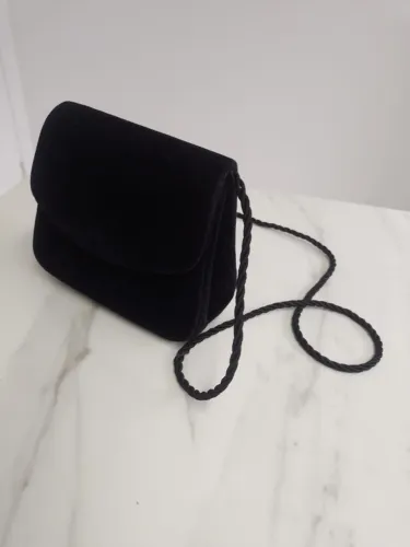 Bolsa transversal de veludo