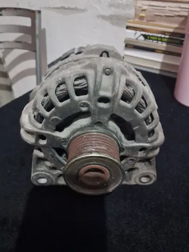 Alternador da duster Seminovo - Ótimo Preço