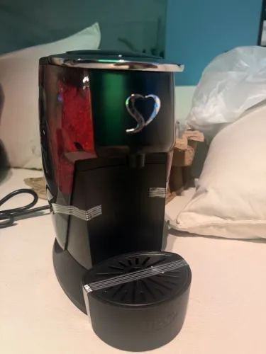 máquina de café nova na caixa 
