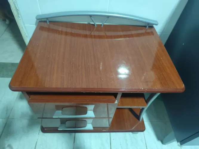Mesinha de cabeceira