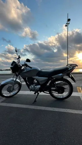 Vende-se. Contato *)