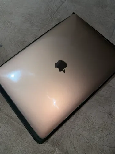MacBook Air M1 8gb + 256
