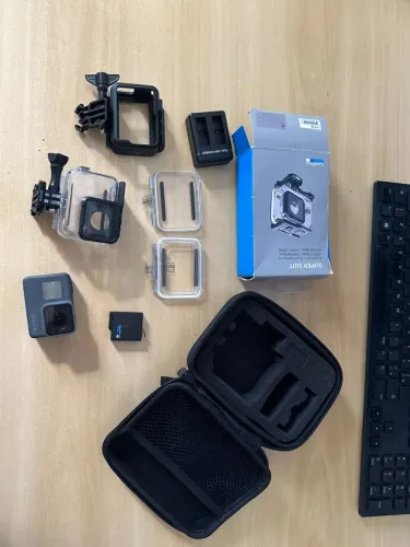 GoPro Hero 5 Black + Acessórios