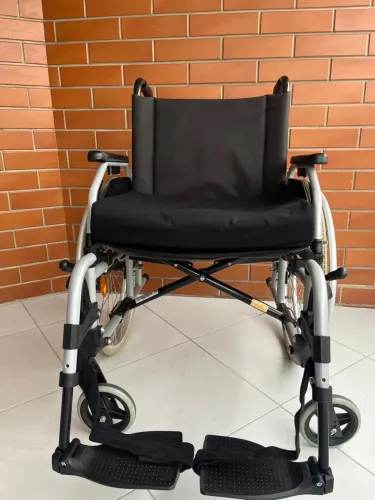 Cadeira de Rodas M2 da Ottobock + Almofada Terra Flair Ottobock
