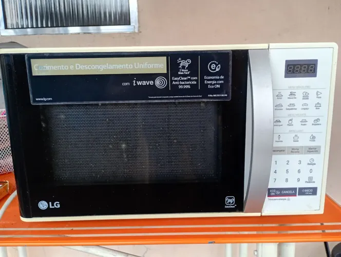 Microondas LG não liga