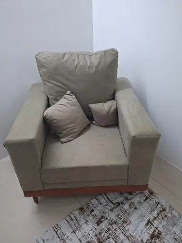 Poltrona em suede novo