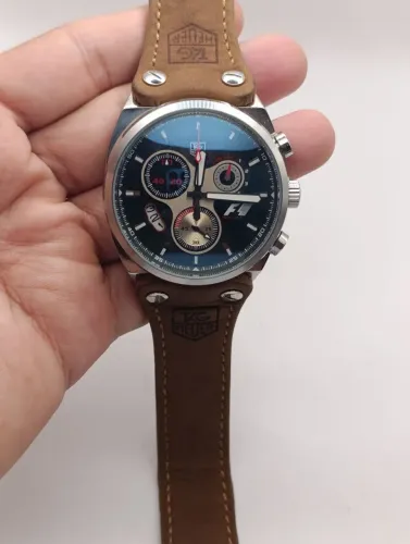 Relógio TAG Heuer cronógrafo pulseira de couro