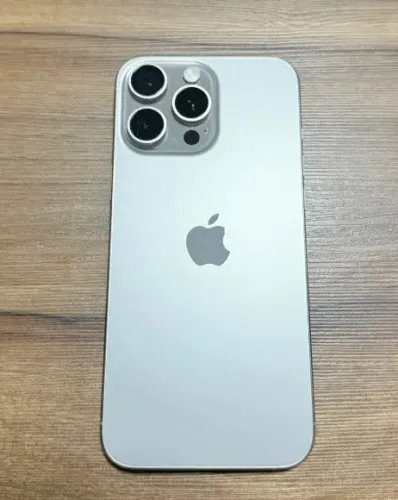 iPhone 16 Pro Max + Apple watch ultra troco em S26U+WATCH ULTRA