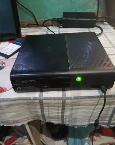 Xbox 360 tá sem jogos ele e travando