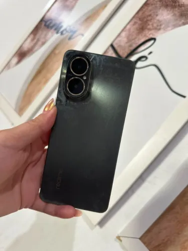 Vendo REALME C67 128GB e 6+4 de RAM