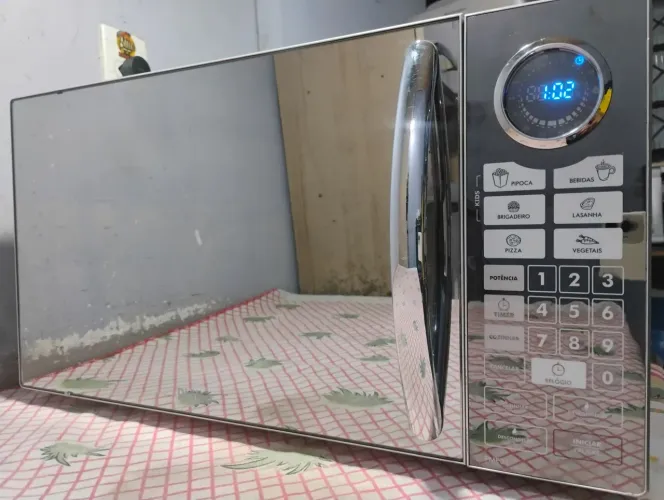 Microondas Philco espelhado 31 litros