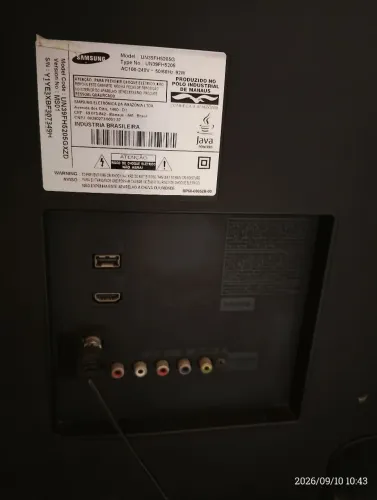 TV 42 polegadas Samsung (não é Smart)