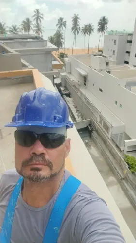 Pintor profissional com qualidade disponível 