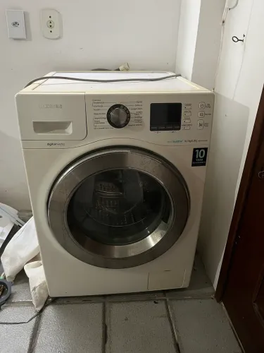 Máquina de lavar usada para conserto ou retirada de peças