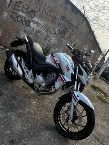 Cb Twister 250 Branca