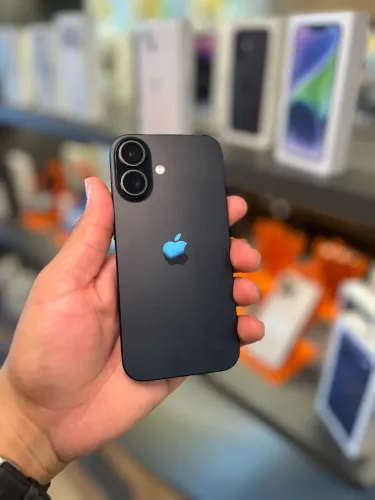 iPhone 16