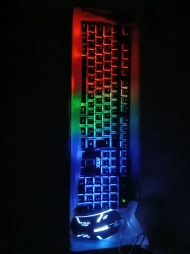 Muito barato pra ir rápido, teclado e mouse gamer tudo novo nunca foi usado