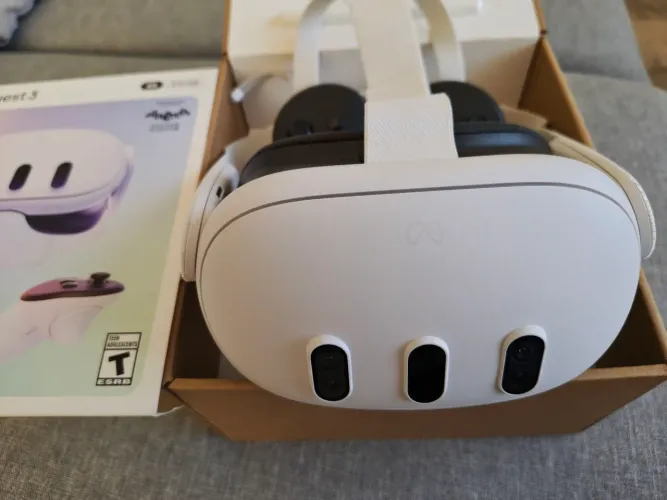 Óculos de Realidade Virtual Meta Quest 3 - 512GB