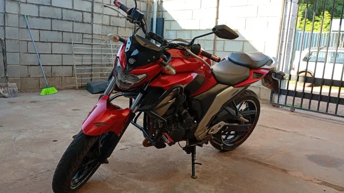 Vende-se FZ 25 ano 2021
