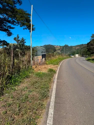 Lote no mascate (3km antes de Monte Verde) JF - aceito carro/moto