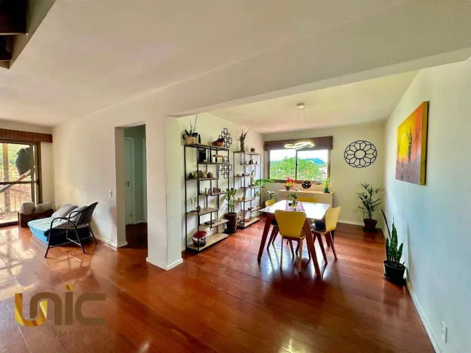 Belíssima Cobertura com 3 dormitórios à venda, 101 m² por R$ 680.000 - Alto - Teresópolis/