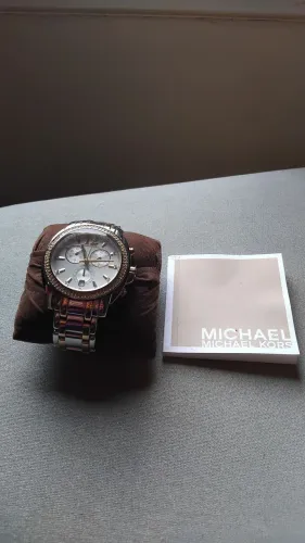 Relógio feminino Michael Cors