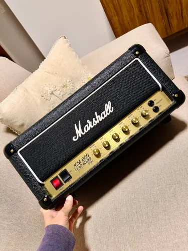 Amplificador Marshall JCM 800 Studio SC20H