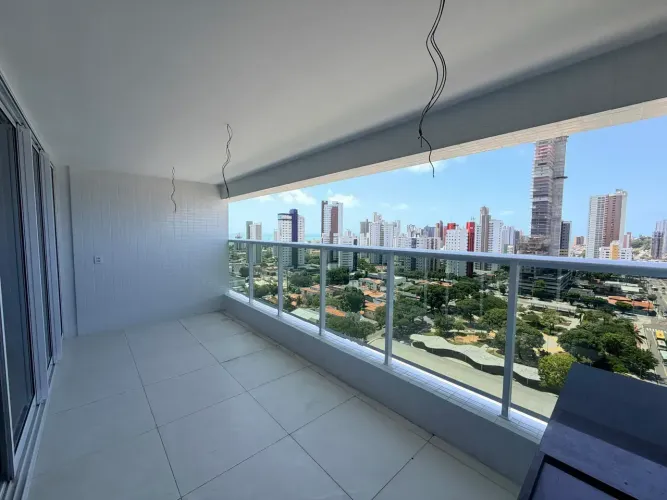 Apartamento de Alto Padrão com 190,58 m2, 4 Suites 4 Vagas em Petrópolis- Natal / RN