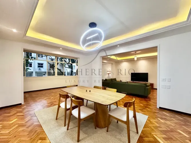 Amplo apartamento mobiliado para aluguel em Copacabana