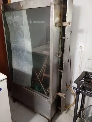 Máquina assar frango 