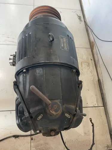 Motor Industrial Antigo 13HP Baixa Rotação - Ideal Para Máquinas Pesadas